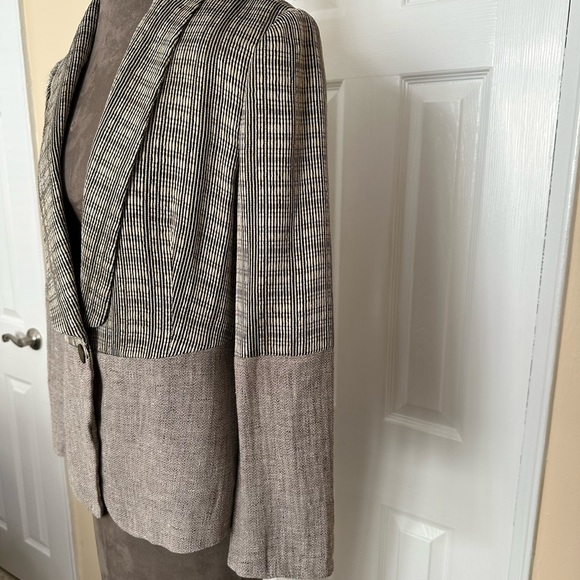 Bundle of Giorgio Armani coat/blazer - Picture 7 of 9